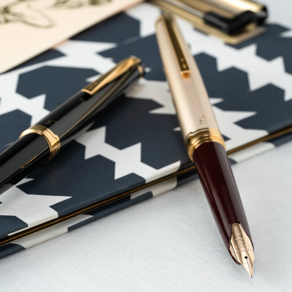 Pilot E95S Fountain Pen - Burgundy and Ivory